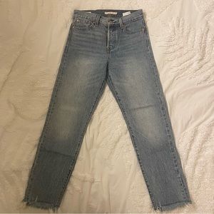 Levi’s wedgie straight leg jeans